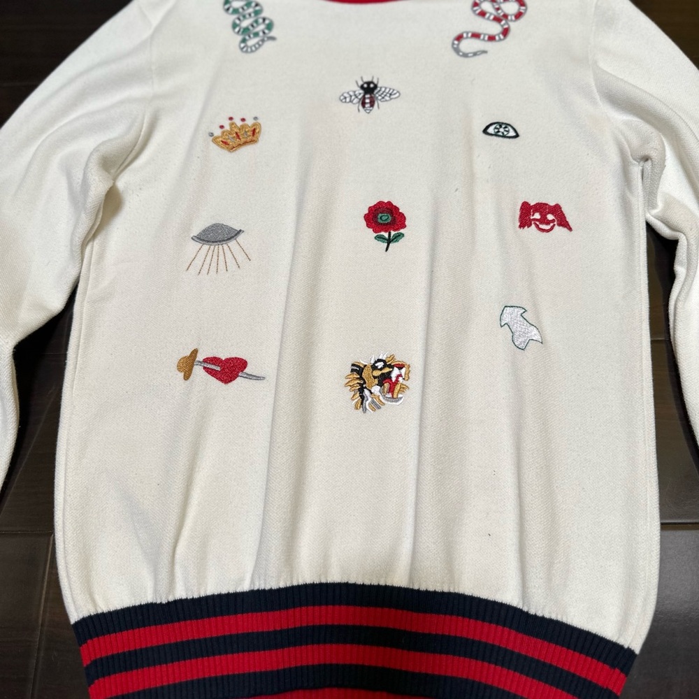 Men’s sweater